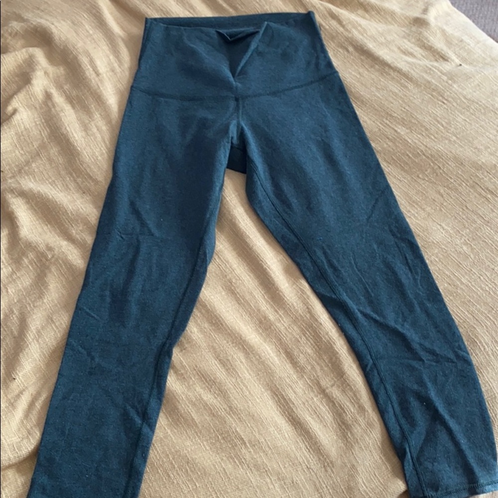 Lululemon Cotton Olive Cropped Lrgging